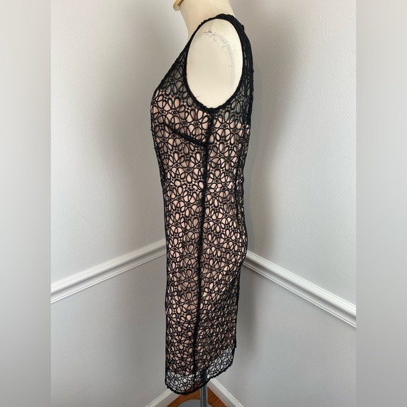 ANN TAYLOR Black Lace Overlay Sheath Dress | Size 2 - Picture 9 of 16
